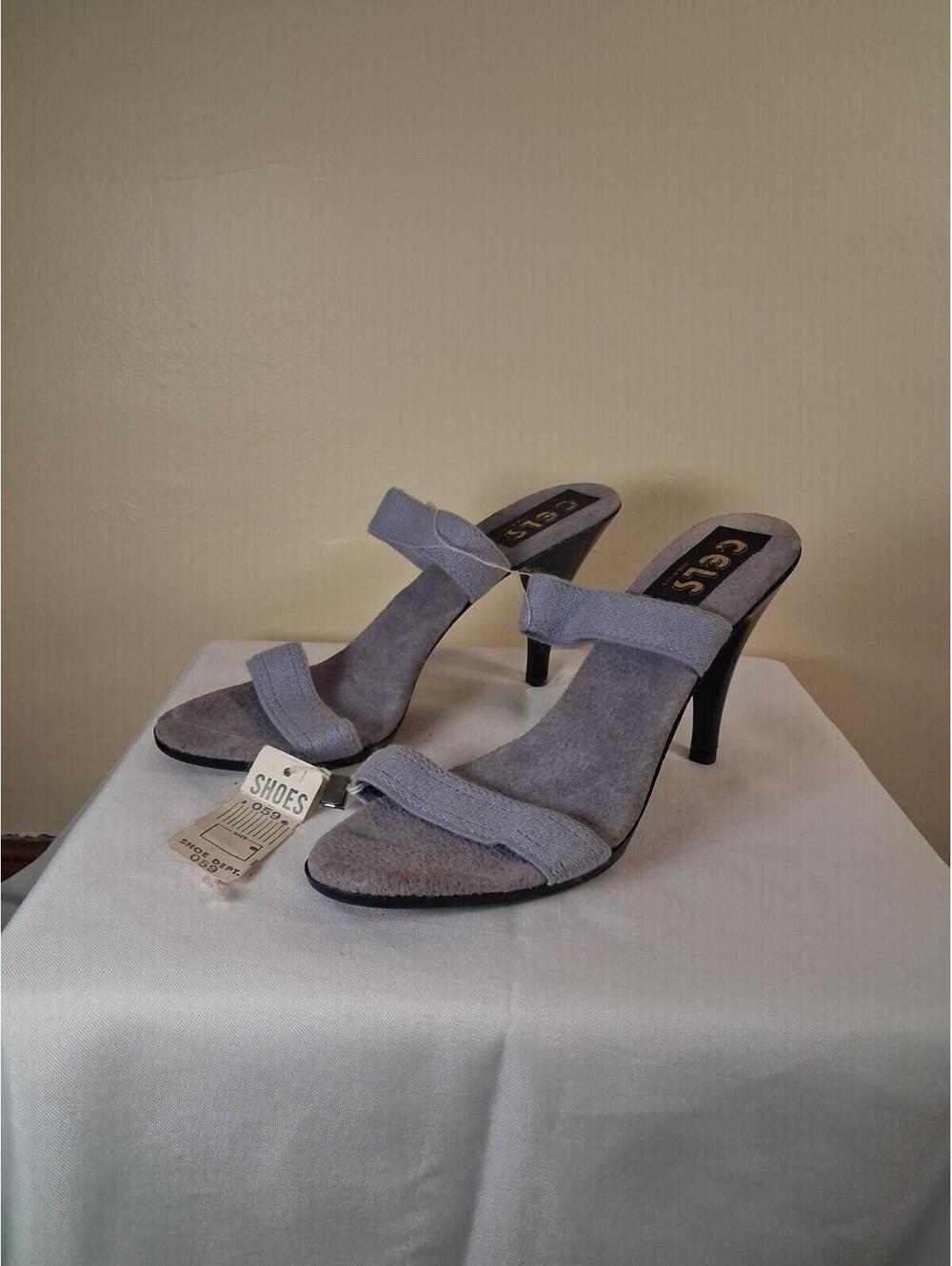 Deadstock Vintage shoes Cels Purple And Black 80s/90s Size 10 Strappy heels